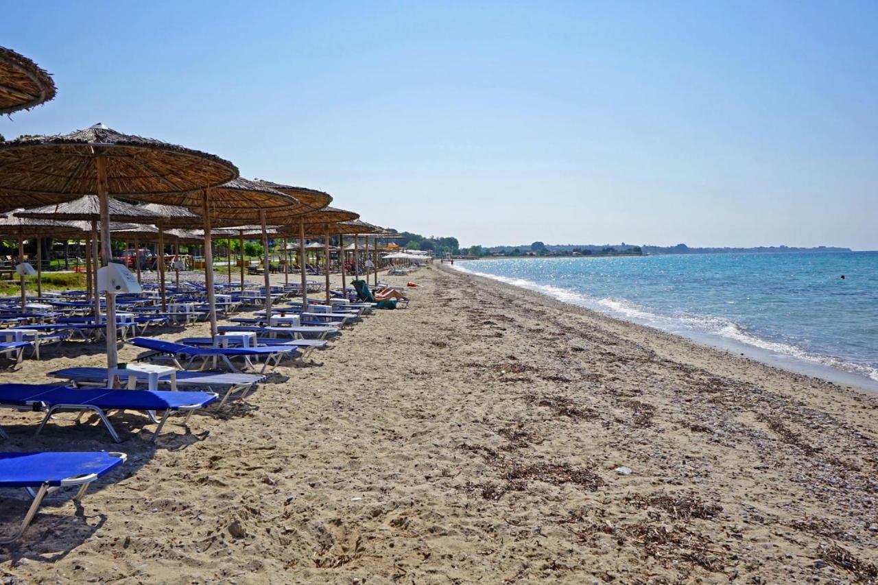 Villa Fofo - Beautiful Sea Front Villa With 650M2 Garden Nea Kallikrateia Exterior foto